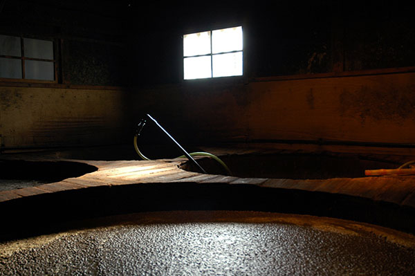 31. Naturally brewed soy sauce 100ml